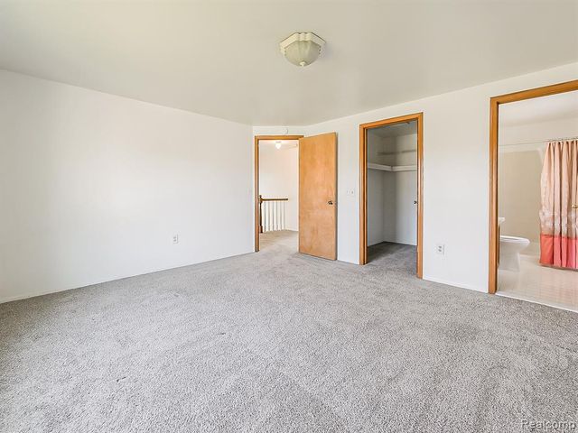 3550 Kirkton Drive, Sterling Heights, MI 48310