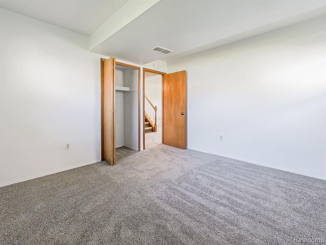 3550 Kirkton Drive, Sterling Heights, MI 48310