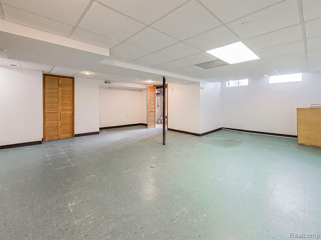 3550 Kirkton Drive, Sterling Heights, MI 48310