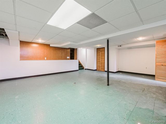 3550 Kirkton Drive, Sterling Heights, MI 48310