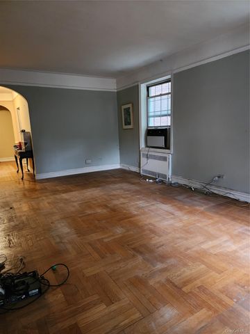 117-01 Park Lane South C2M, Kew Gardens, NY 11415