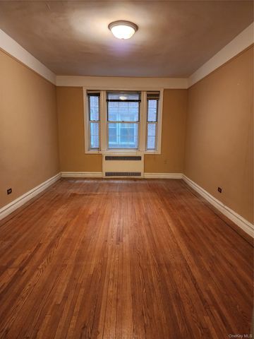 117-01 Park Lane South C2M, Kew Gardens, NY 11415