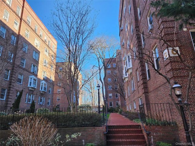 117-01 Park Lane South C2M, Kew Gardens, NY 11415