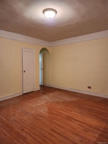 117-01 Park Lane South C2M, Kew Gardens, NY 11415