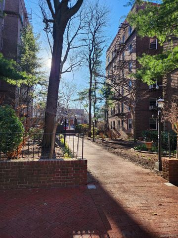 117-01 Park Lane South C2M, Kew Gardens, NY 11415