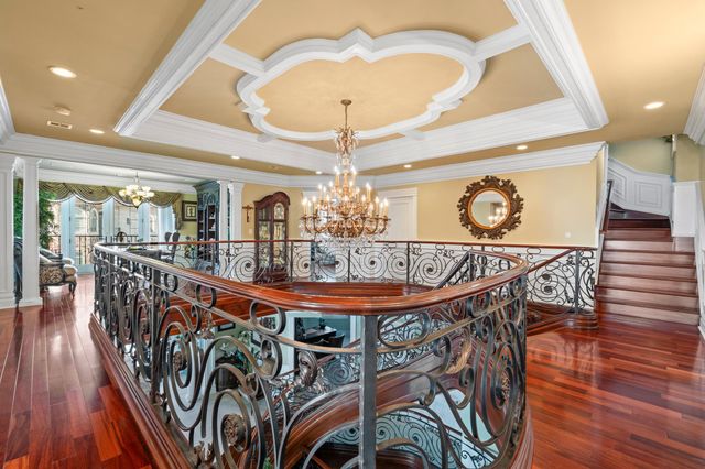 32 BENMORE TERRACE, Bayonne, NJ 07002