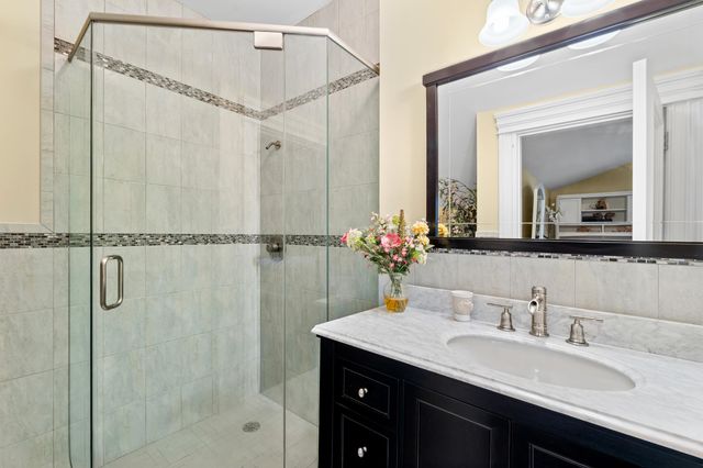 32 BENMORE TERRACE, Bayonne, NJ 07002