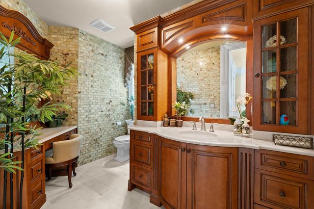 32 BENMORE TERRACE, Bayonne, NJ 07002