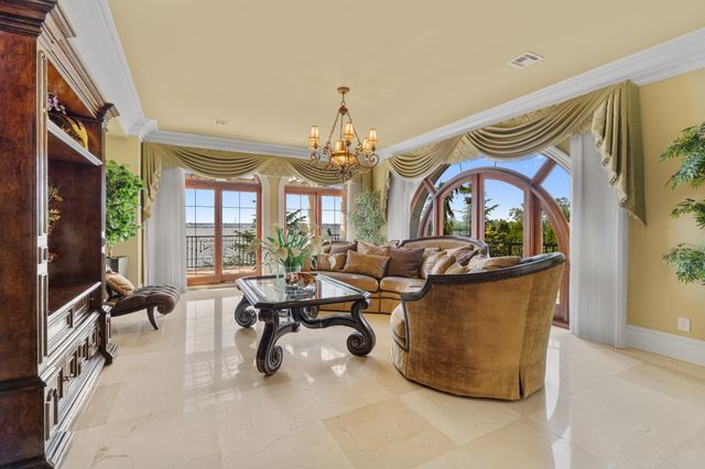 32 BENMORE TERRACE, Bayonne, NJ 07002