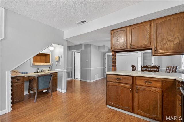 16 Midland Avenue, Maryland Heights, MO 63043