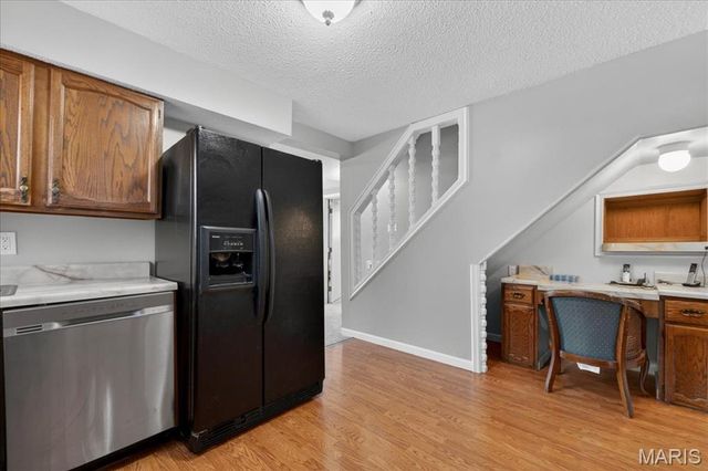 16 Midland Avenue, Maryland Heights, MO 63043