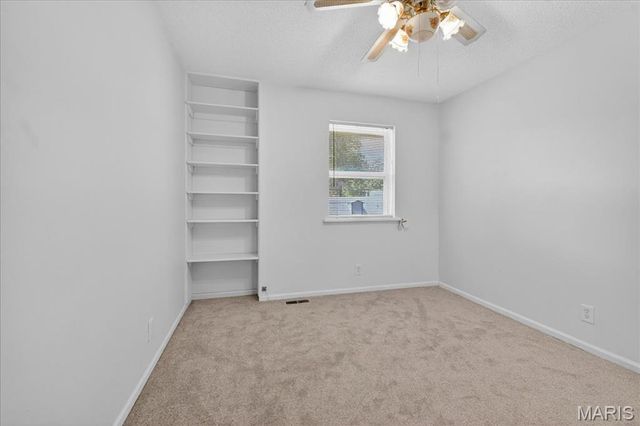 16 Midland Avenue, Maryland Heights, MO 63043