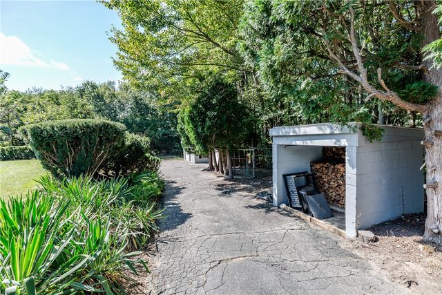 15 Golden View Drive, Johnston, RI 02919