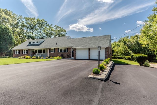 15 Golden View Drive, Johnston, RI 02919