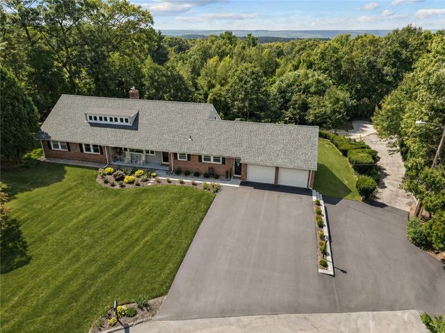15 Golden View Drive, Johnston, RI 02919