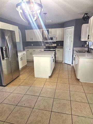 321 LAKE HILLS LANE, Eagle Lake, FL 33839