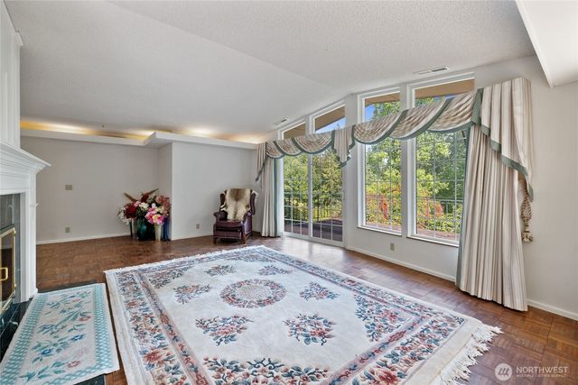 43103 Hilligoss Lane E, Eatonville, WA 98328