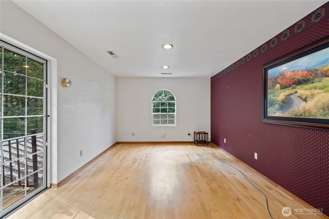43103 Hilligoss Lane E, Eatonville, WA 98328