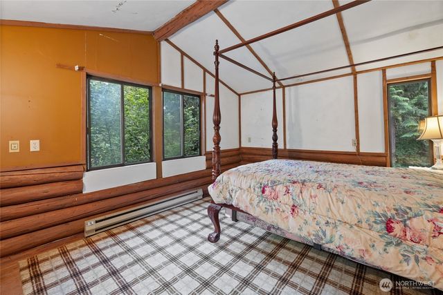 43103 Hilligoss Lane E, Eatonville, WA 98328