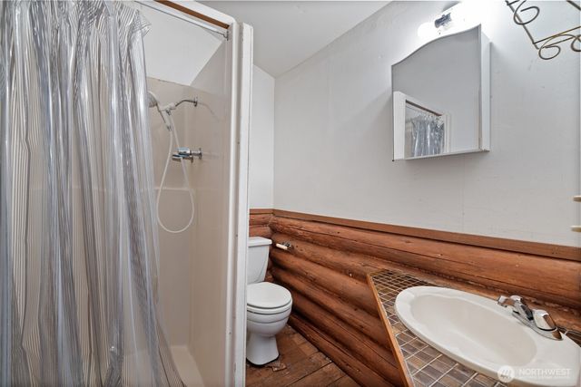 43103 Hilligoss Lane E, Eatonville, WA 98328