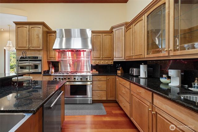 43103 Hilligoss Lane E, Eatonville, WA 98328