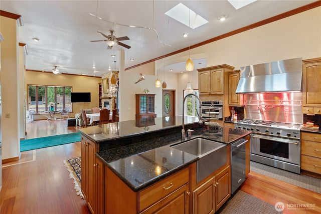 43103 Hilligoss Lane E, Eatonville, WA 98328