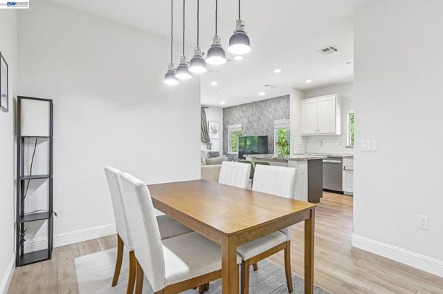1250 Detroit Ave 1, Concord, CA 94520