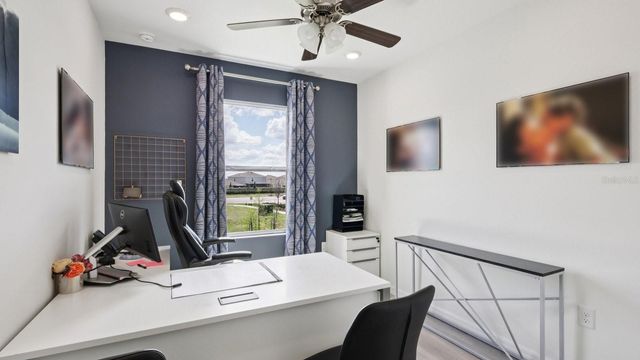 31196 MIDNIGHT SUN WAY, Wesley Chapel, FL 33545