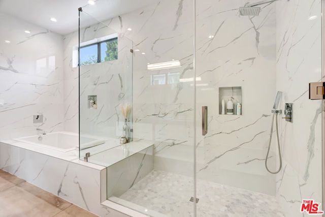 4203 Saugus Avenue, Los Angeles, CA 91403
