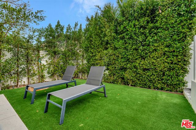 4203 Saugus Avenue, Los Angeles, CA 91403