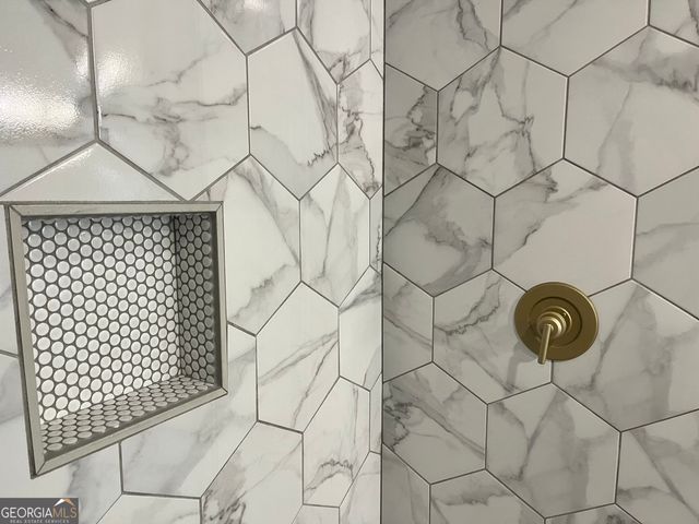 309 Sourwood Lane, Canton, GA 30115