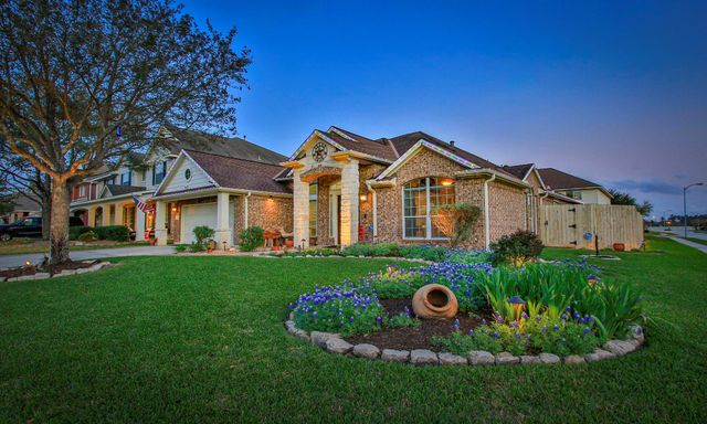 8227 Palmetta Spring Drive, Tomball, TX 77375