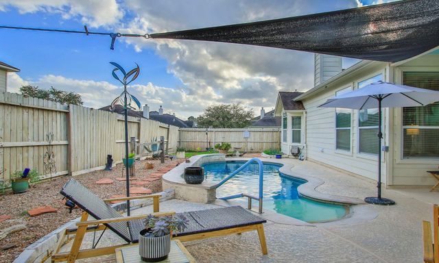 8227 Palmetta Spring Drive, Tomball, TX 77375