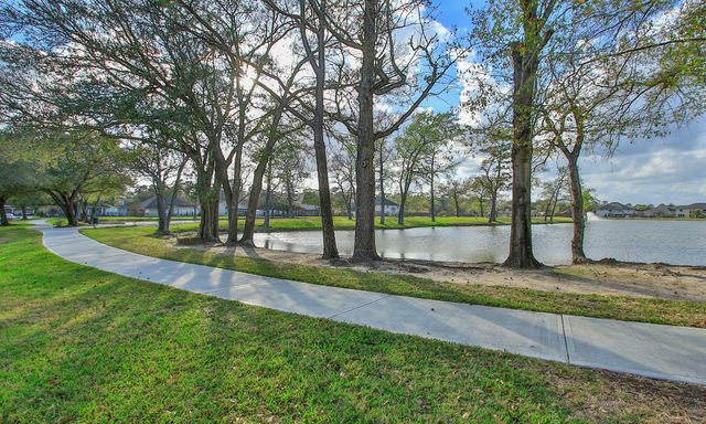 8227 Palmetta Spring Drive, Tomball, TX 77375