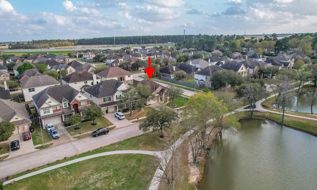 8227 Palmetta Spring Drive, Tomball, TX 77375