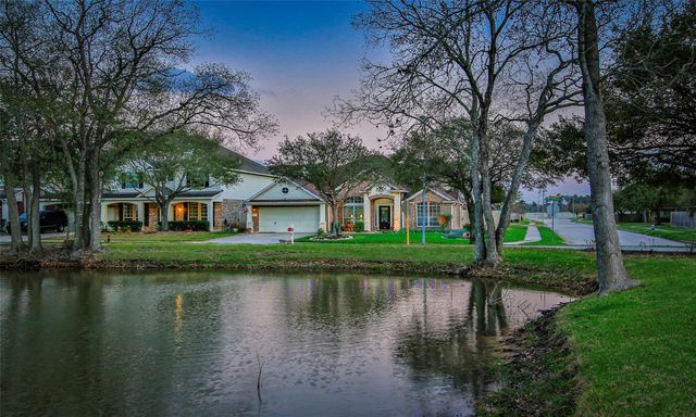 8227 Palmetta Spring Drive, Tomball, TX 77375