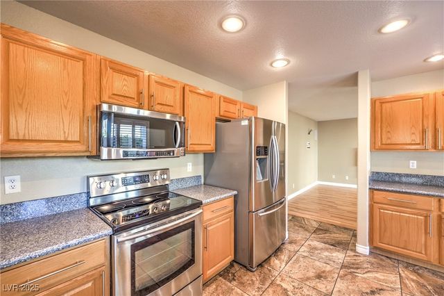 6912 Mill Creek Way, Las Vegas, NV 89149