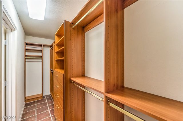 6912 Mill Creek Way, Las Vegas, NV 89149