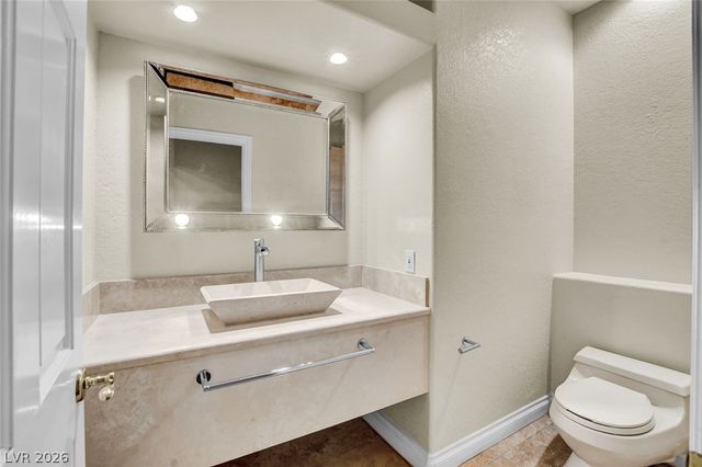 1931 Fox Canyon Circle, Las Vegas, NV 89117