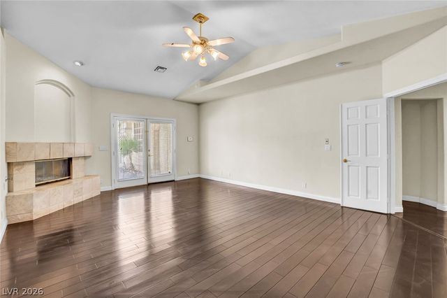1931 Fox Canyon Circle, Las Vegas, NV 89117