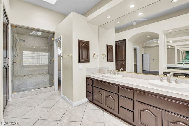 1931 Fox Canyon Circle, Las Vegas, NV 89117