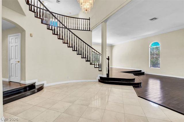 1931 Fox Canyon Circle, Las Vegas, NV 89117