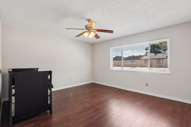 12433 S Dairy Ashford Road 2433, Houston, TX 77099