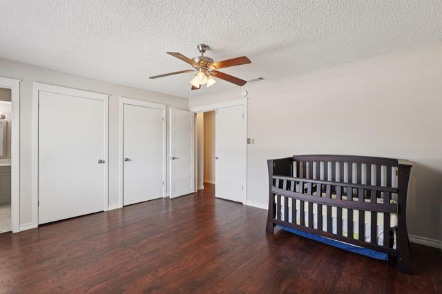 12433 S Dairy Ashford Road 2433, Houston, TX 77099