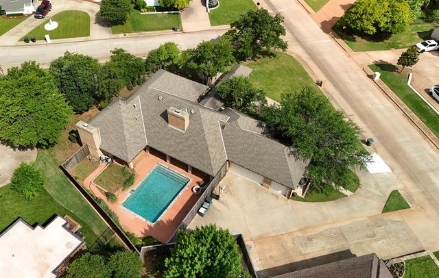 1200 Oak Tree Drive, Edmond, OK 73025