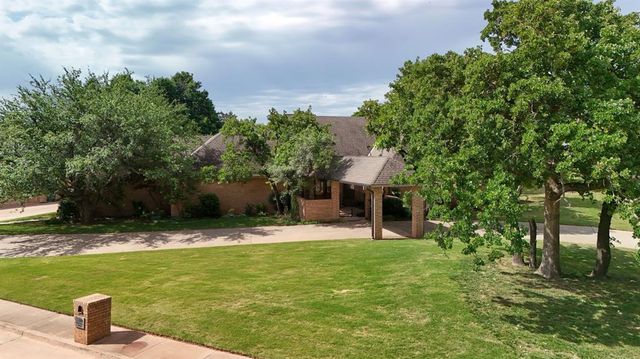 1200 Oak Tree Drive, Edmond, OK 73025