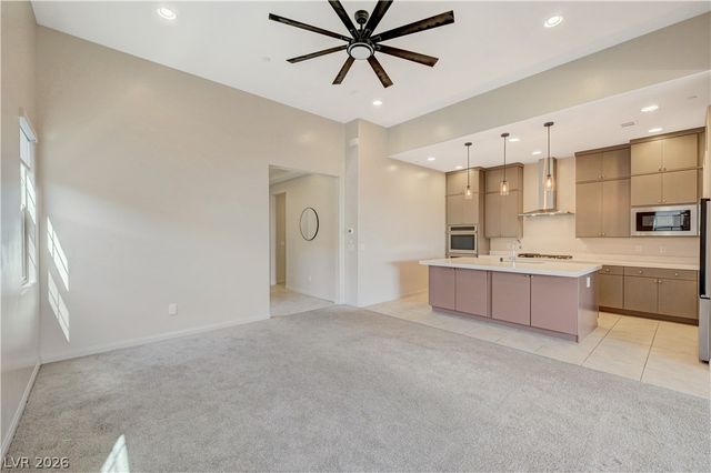 378 Old Erie, Henderson, NV 89011
