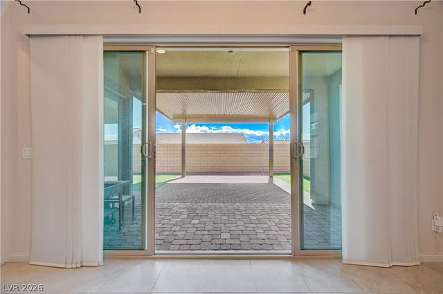 378 Old Erie, Henderson, NV 89011