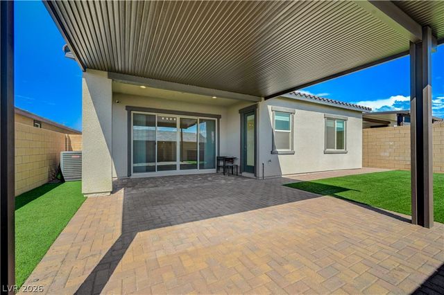 378 Old Erie, Henderson, NV 89011