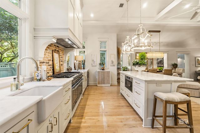 59 N Summit Street, Fairhope, AL 36532